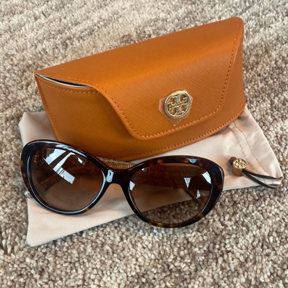 Tory Burch Other - Tory Burch sunglasses